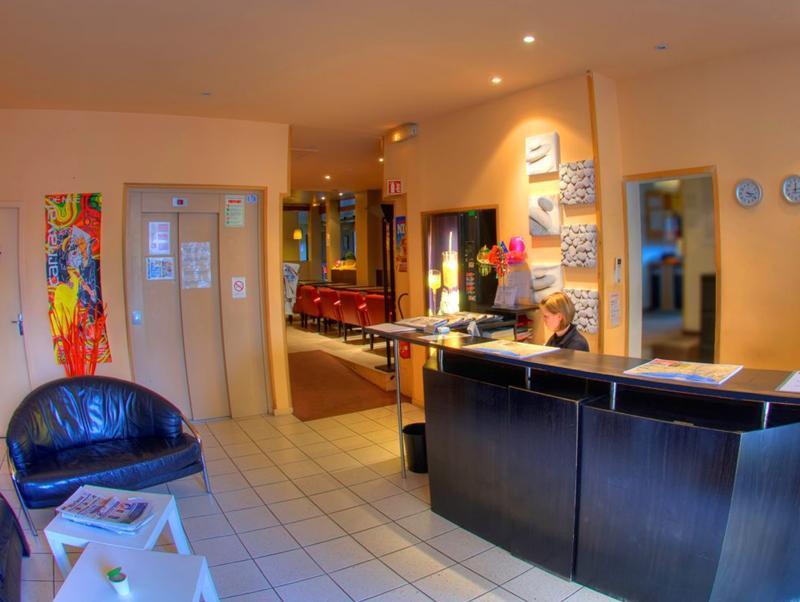Comte De Aparthotel