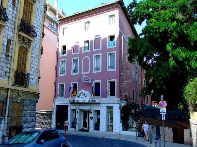 Comte De Aparthotel
