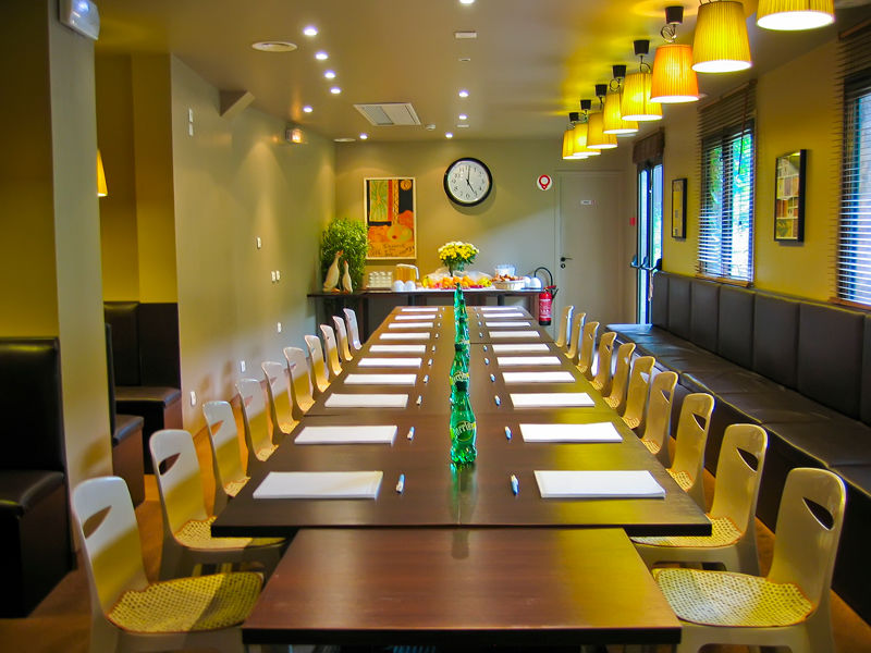 Aparthotel Comte De 2*